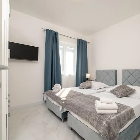 Apartments Filipo Trogir Zewnętrze zdjęcie